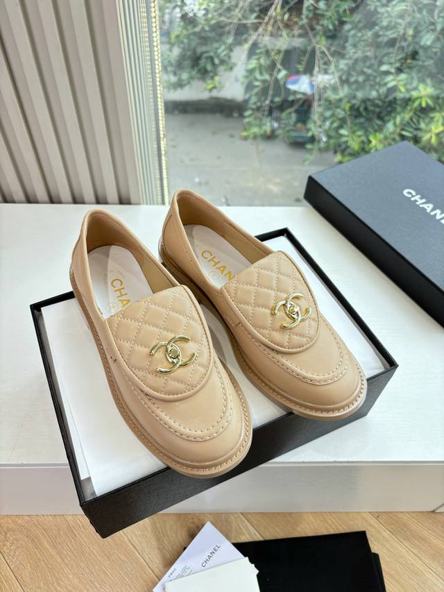 G302 Chanel Loafers, top-quality replica, truly a stylish and chic statement pie