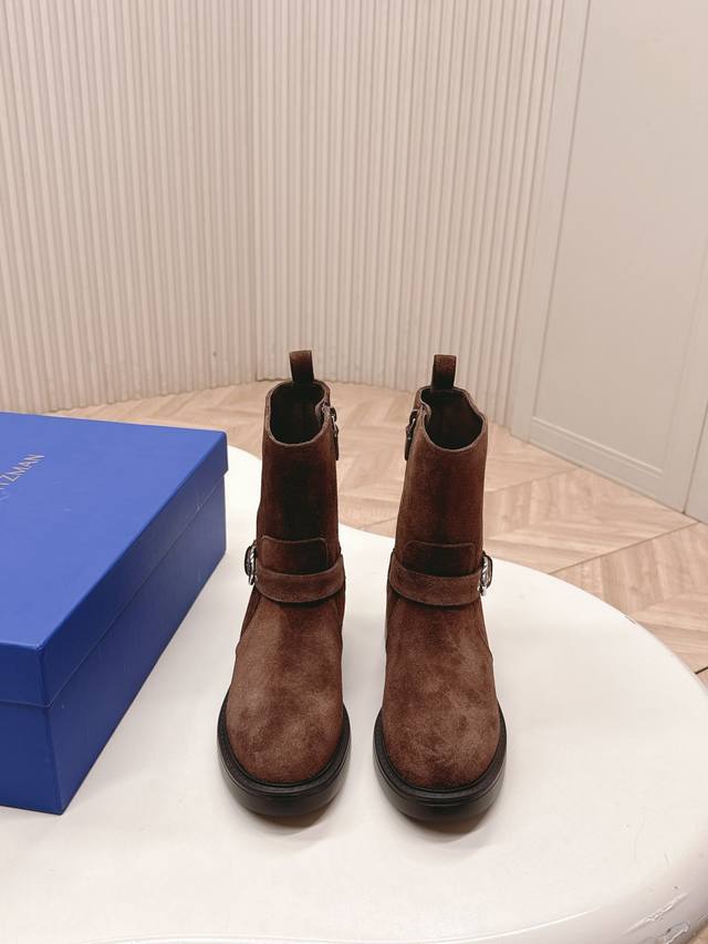Selling Sw 2025 Autumn/Winter Boots in suede calfskin with buckles! New Sw Mart