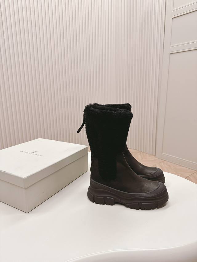 Selling Brunello Cucinelli's new Autumn/Winter boots. Brunello Cucinelli is a w