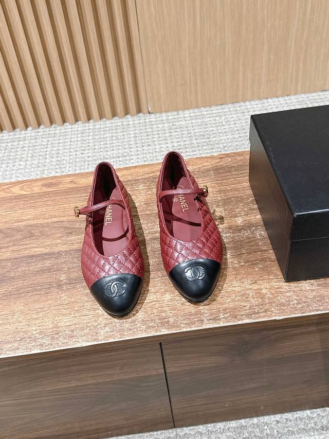 Chanel New Quilted Mary Jane Shoes I fell in love at first sight! Wearing these