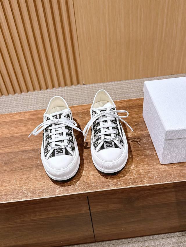 Dior'# Series Monogram Embroidered Platform Canvas Shoes Casual Sneakers This Wa