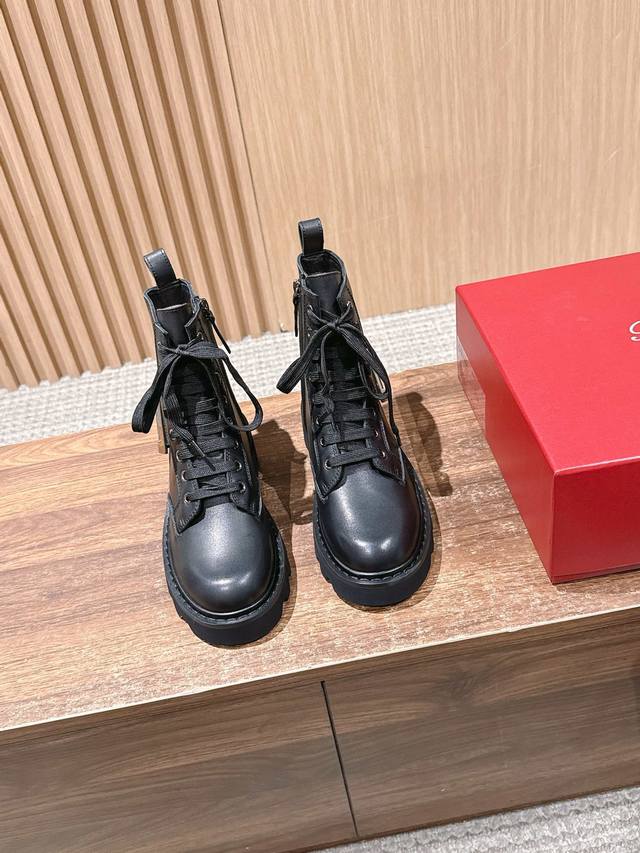 Roger Vivier Autumn/Winter New Women's Boots, Square Buckle Mid-Calf Boots, Thic