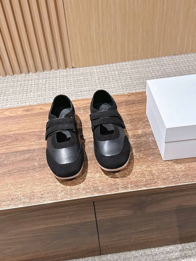 Dongguan-made The Row Autumn/Winter Simple Slip-on Velcro Sneakers This is a sh