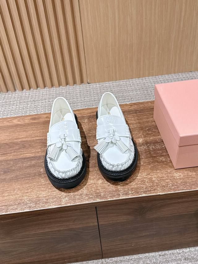 Miu Miu 25Fw Deck Shoes. These new Miu Miu tassel loafers blend retro and modern