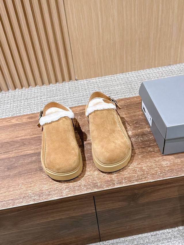 Ugg New Wool Mules (DDD) As a Ugg product, these shoes continue the brand's high