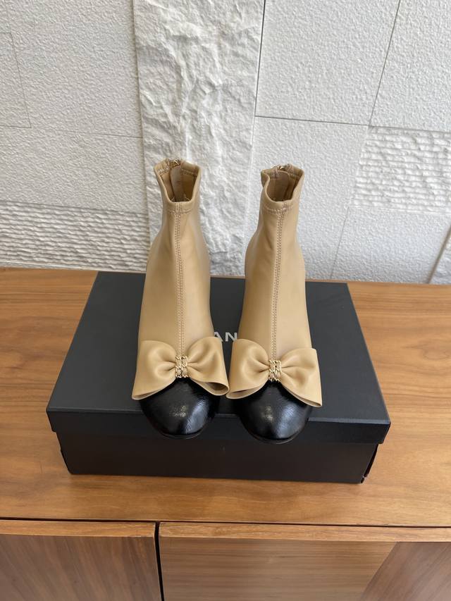 Top Version: Chanel 2025 Autumn/Winter New Bow Chunky Heel Back Zipper Ankle Boo