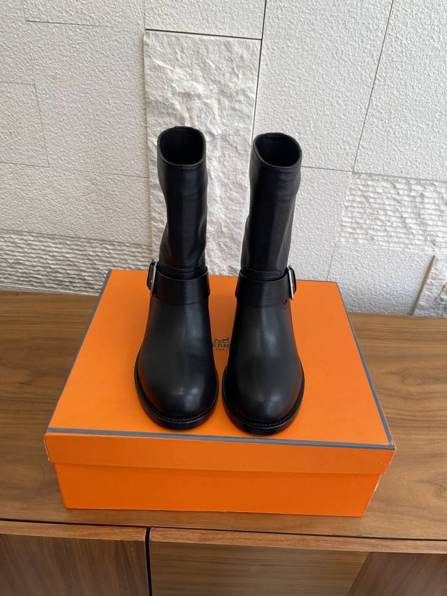 Top Version: Hermes 2025 Autumn/Winter New Albion Buckle Leo Ankle Boots Hermes