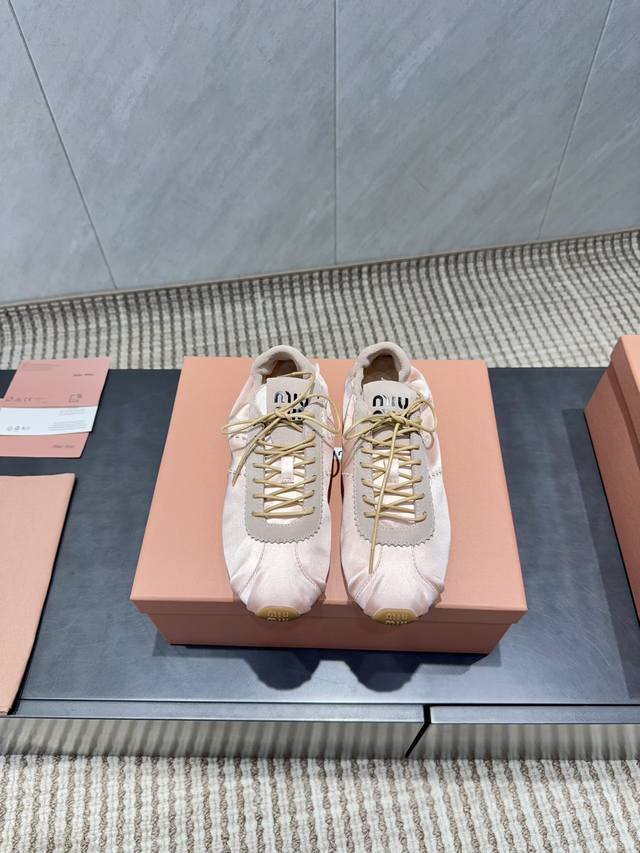 Factory Direct: Exclusive Top-Tier Version Miu Miu 2025 VS Latest Hot-Selling C