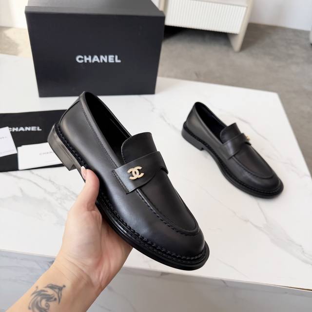 High-quality Chanel single shoes*