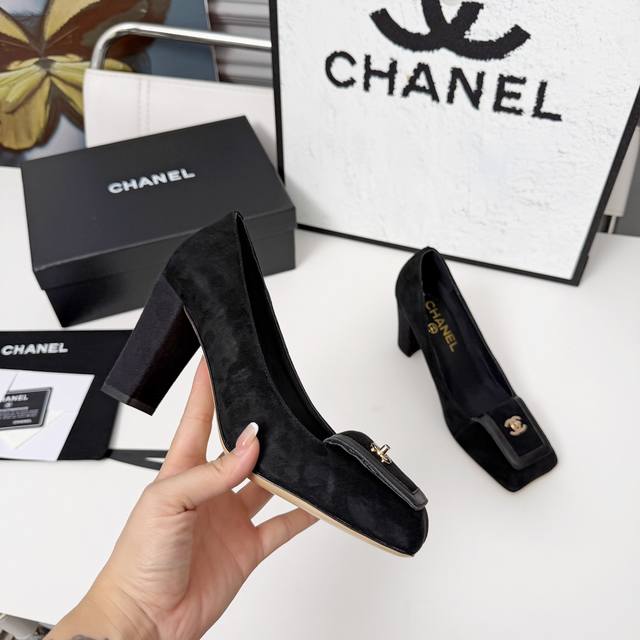 High-quality Chanel single shoes*
