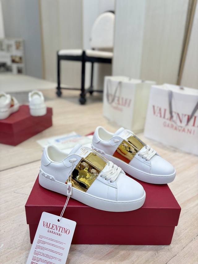 Factory direct price top-tier series Valentino Garavani Open Disco studded plat