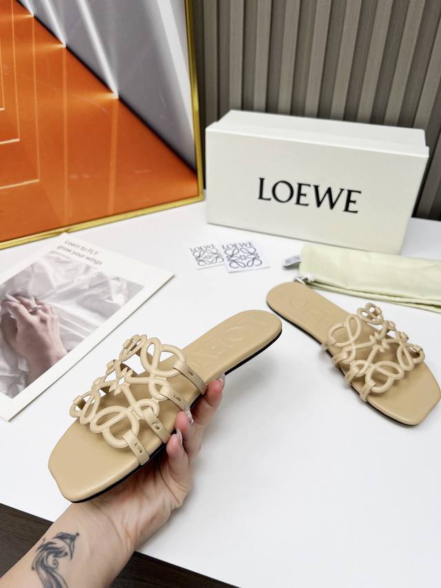 New Arrival! Loewe Spring/Summer 5 New Arrivals This season's items are super i