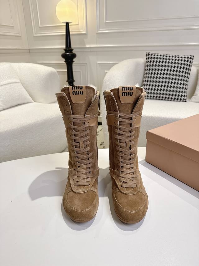 Genuine Fur Miu Miu Autumn/Winter New Sports Boots, High-Top Fur Boots, Warm Al