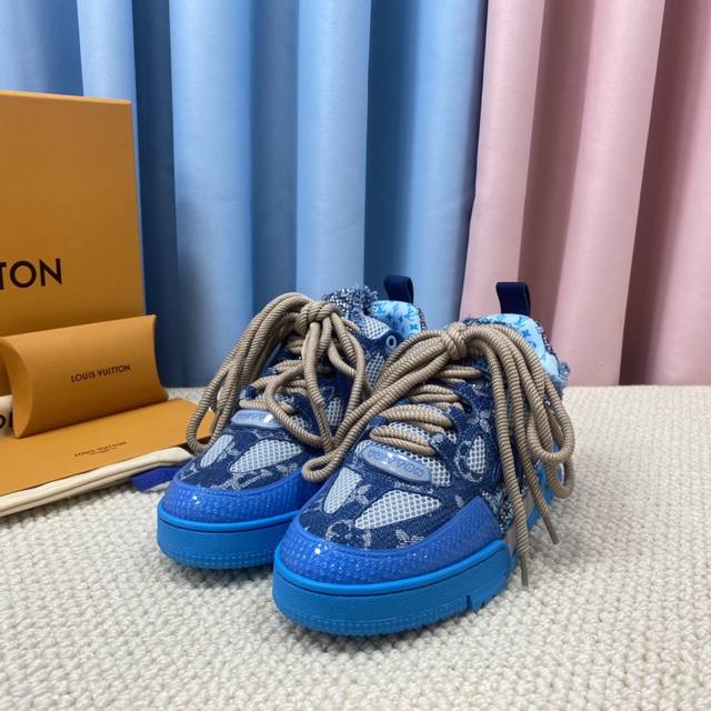 Diamond Shoes. Louis Vuitton vs. All Market Versions, Couple Style. New Runway B