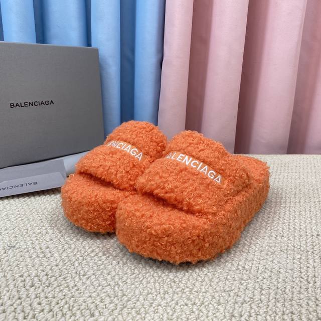 Top-tier version with thick sole and genuine wool! New color! Balenciag trendy w