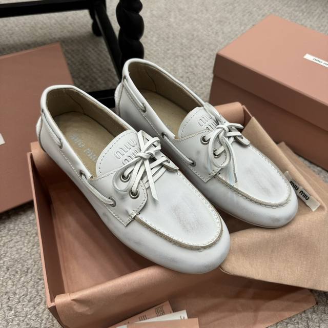 Comfortable Style Miu Miu Spring/Summer 2025 Boat Shoes The new season's lace-up