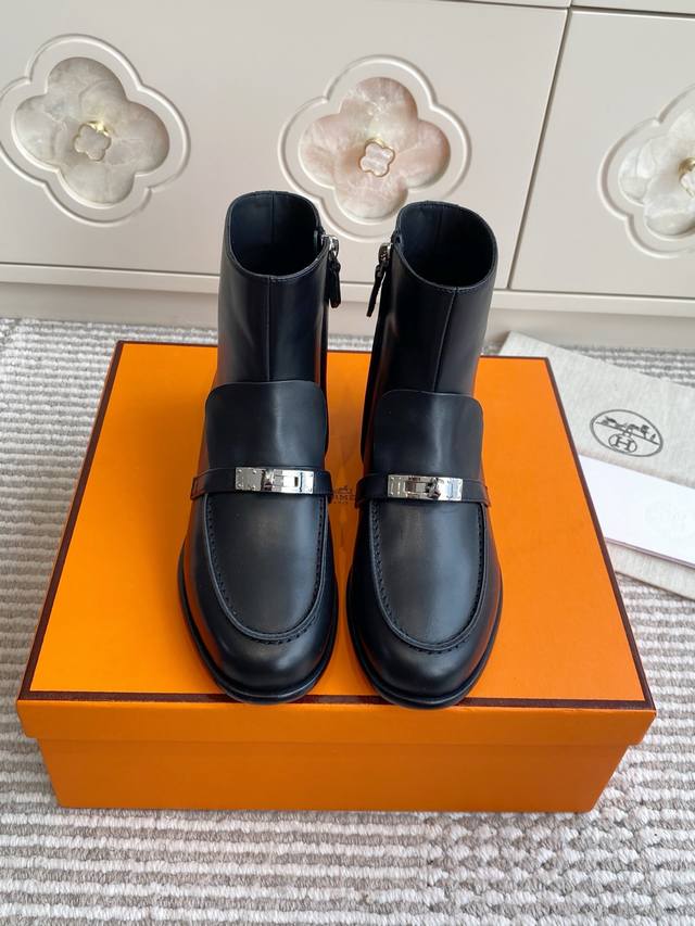 Hermes Kelsy Ankle Boots (Retail Purchase Item) Calfskin ankle boots with Kelly