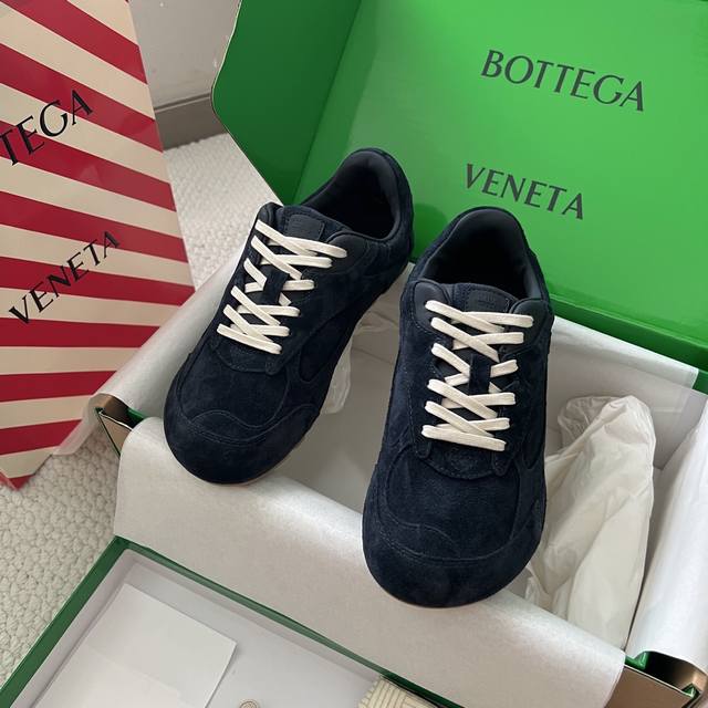 Bottega Venet* Bottega Veneta Orbit Retro Casual Sneakers Understated luxury, mi