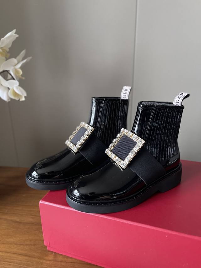 Classic Gold Buckle and Diamond Buckle Chelsea Boots These boots are a true clas