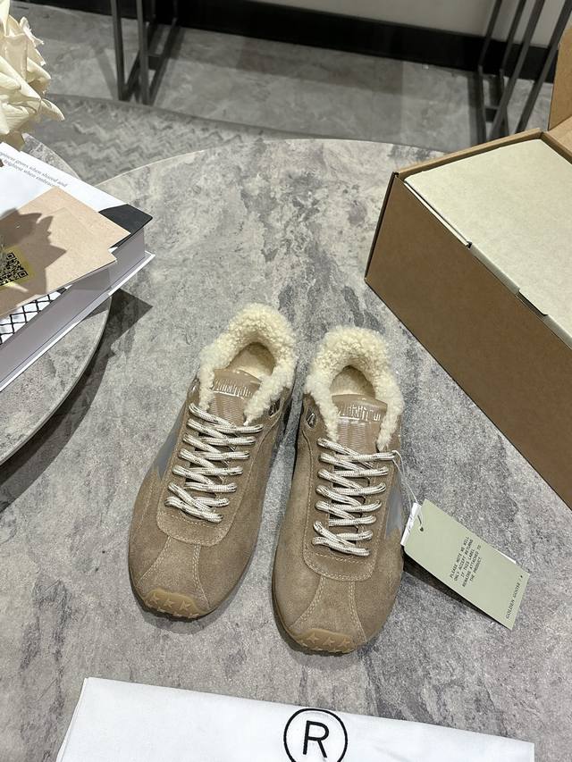 Maoli, Ggdb Golden Goos 25Ss Dirty Shoes German Training Shoes Furry Shoes Ggdb