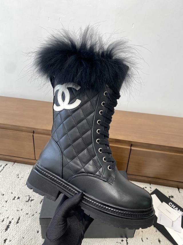 High-quality Chanel 2025 Fall/Winter platform mid-calf boots, crafted from impo