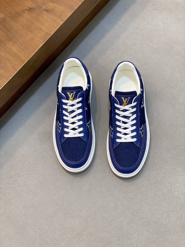 L New men's high-end casual sports shoes, made with imported top-grain cowhide w