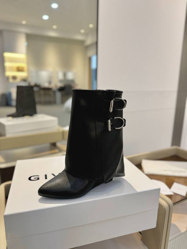 Price: Authentic Givenchy high-heeled ankle boots, top-quality custom version. G