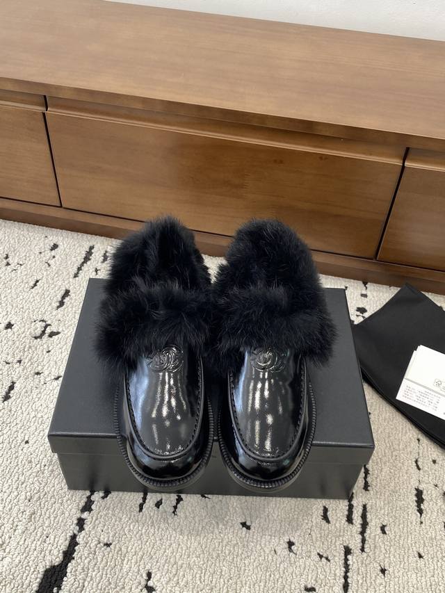 Chanel 2025 25N Ski Collection Furry Loafers, classic double C logo, multiple co