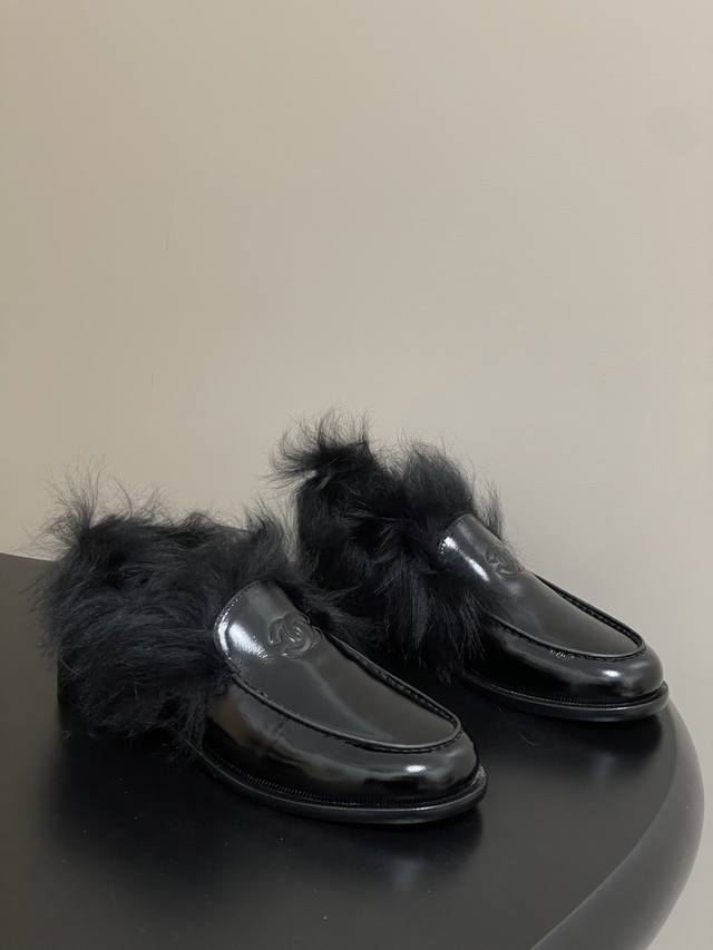 Top Quality 25 Autumn/Winter New Chanel 25N Ski Series Plush Loafers Super warm