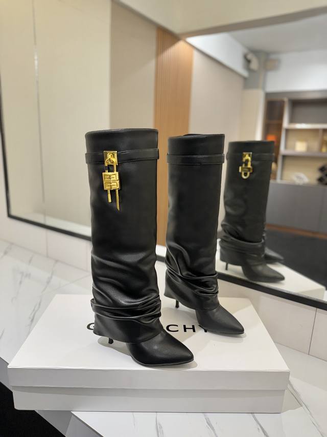 Authentic Counter-Grade Custom Version Givenchy Shark Lock Series Padlock Long B