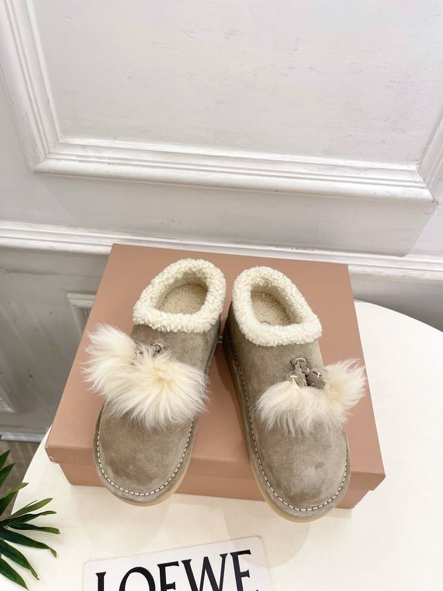 Miu Miu 25 2025 Autumn/Winter New Arrival - Latest Runway Style Slip-on Wool Sno