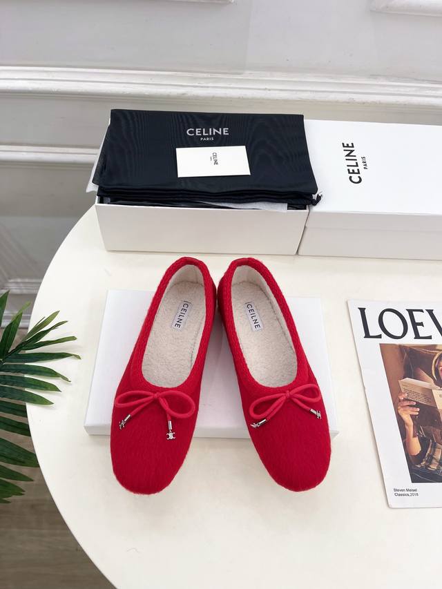 Celine 25 2025 Fall/Winter New Arrival: Arc de Triomphe Abby Bow Furry Flat Ball