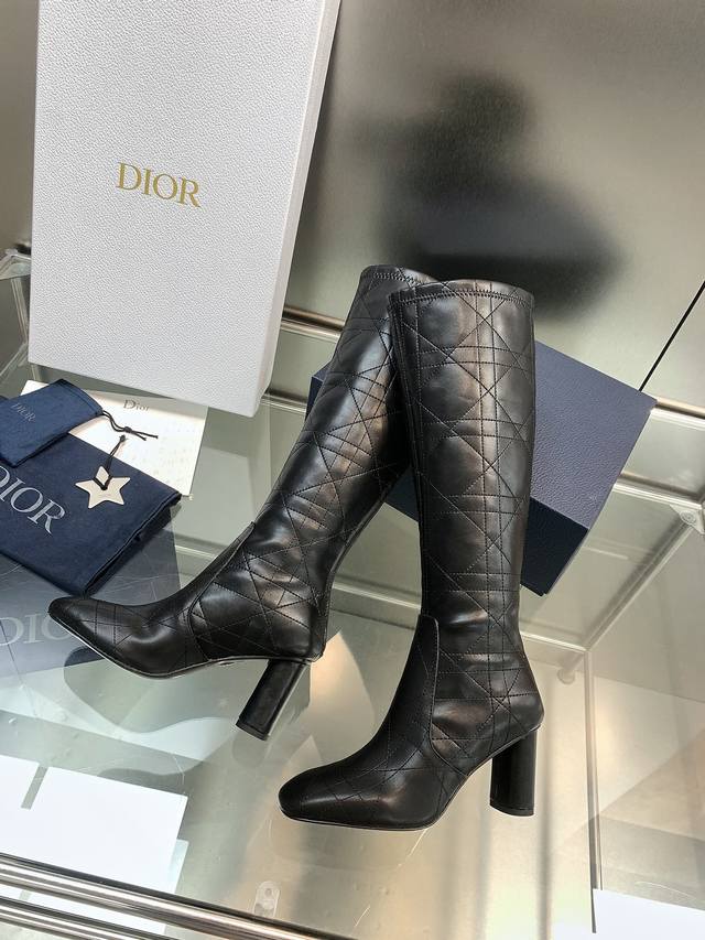 Factory Price (pp): Top-quality leather sole D-Shadow heeled boots, elegant and