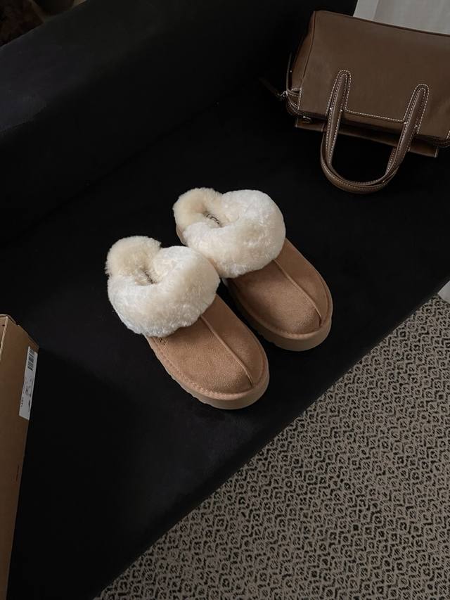 Titzcourt Slip-ons I love the feeling The Bund and autumn are a perfect match Ju