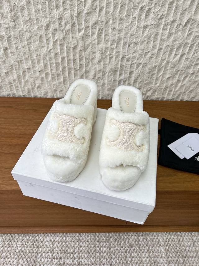 G633 Celine 25Ss Autumn/Winter New Arrival Triumphal Arch Chunky Heel Furry Slip