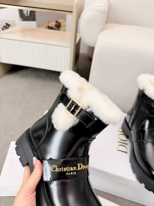 2026 Dior Autumn/Winter New Arrivals: Fashion and Trends Combined. Imported spli