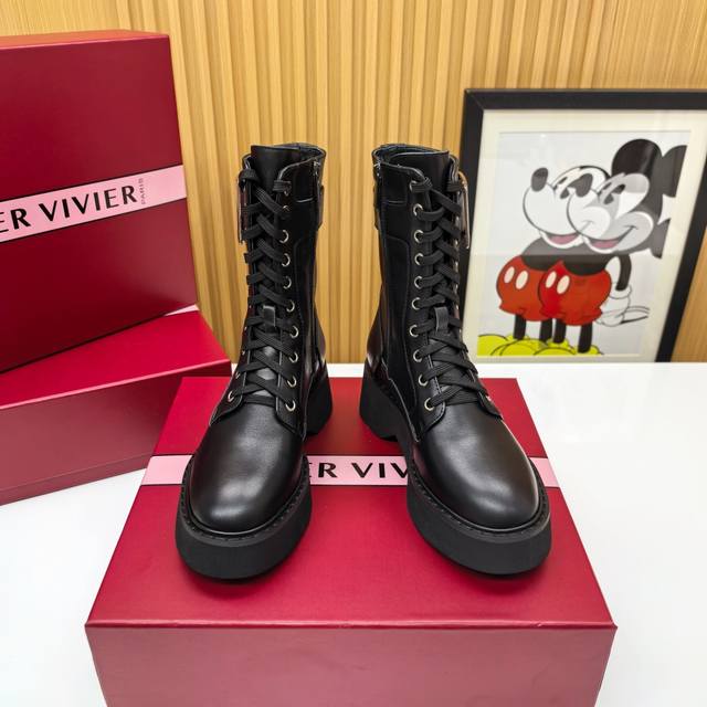 2025Rv Punk Platform Ankle Boots Make a Revolutionary Debut 7cm 3D platform sole