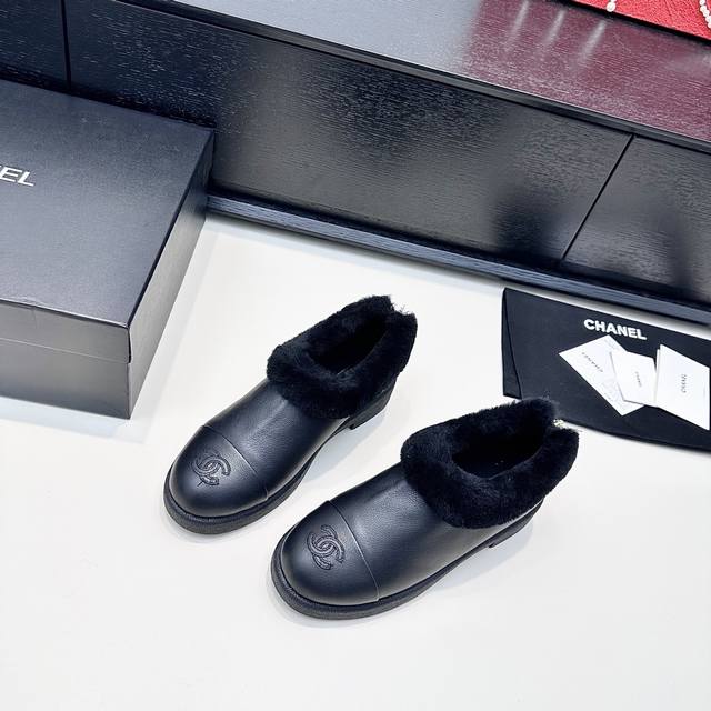 Chanel 2025 Winter New Style Full-Length Slip-On Wool Warm Shoes Like wrapping y