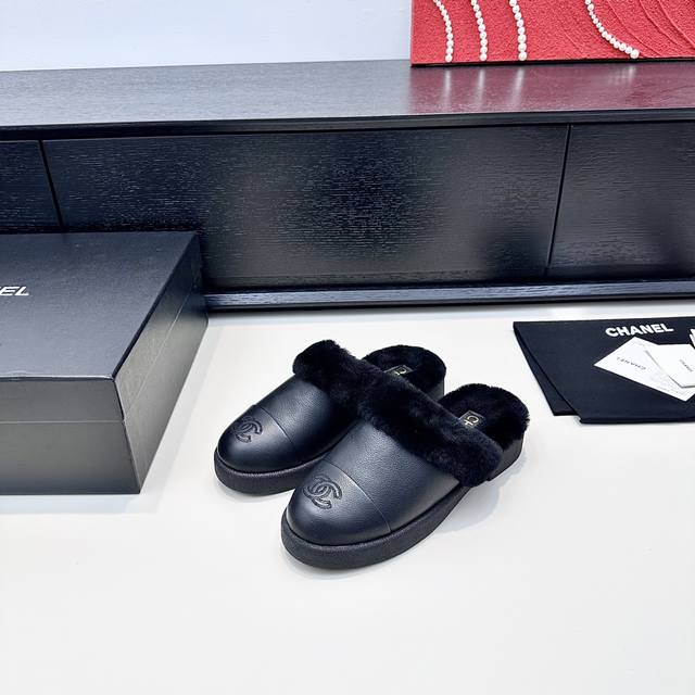 Chanel 2025 Winter New Arrival: Wool Platform Slippers These are the perfect way