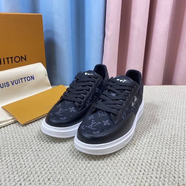 New Arrival! Top-tier Louis Vuitto Trainer sneakers, purchased from a European
