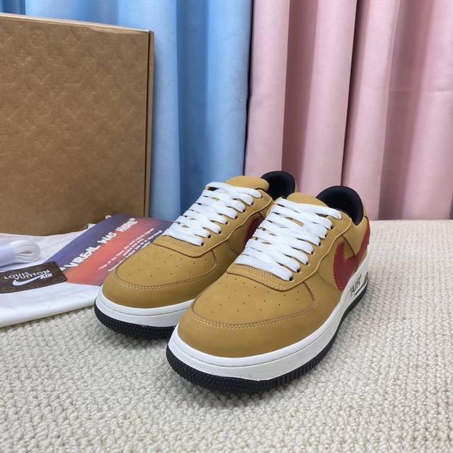 Top-tier couple's version Louis Vuitton Air Force 1 sneakers (DDD). Designed by