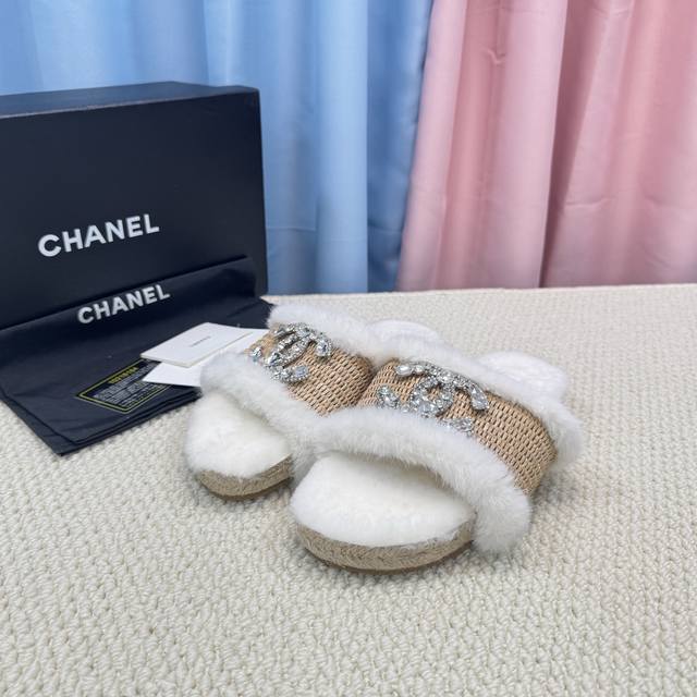 Chanel New Color Wool Slippers, crafted from top-quality pure lambskin! Super wa