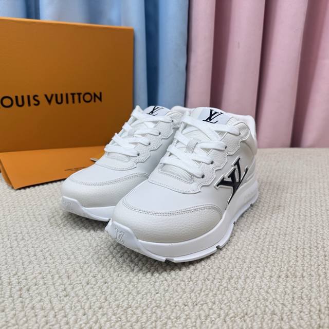 Latest model shipped! Louis Vuitton (LV) vs. all other versions on the market! R