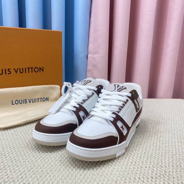 New Couple's Purchase Quality Lv
