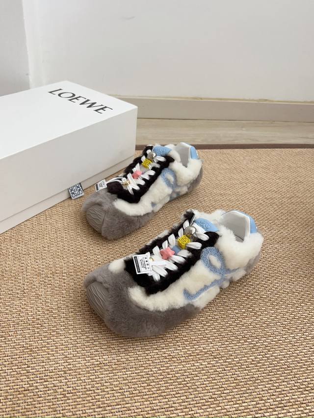 Top-quality new Loewe shoes from Dongguan are here! Loewe 2025 new style lamb w