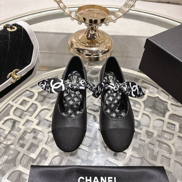 Retail-grade Chanel 25 A Summer New Bow Loafers These loafers are absolutely bre
