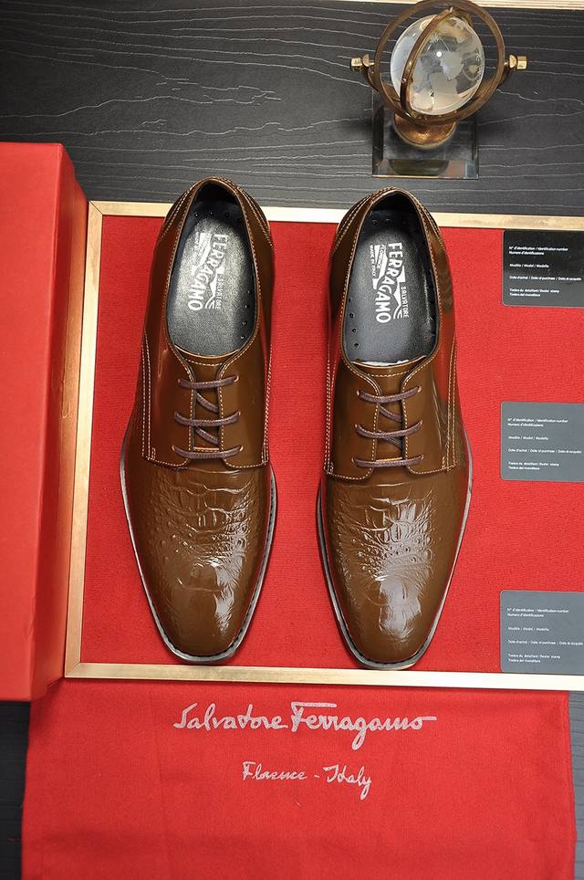 Factory direct Ferragamo, latest model from official stores, original imported