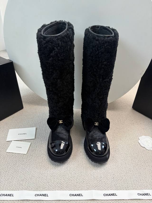 Chane* 25Ss Autumn/Winter New Ski Series Long Furry Shoes Continuing Chanel's cl