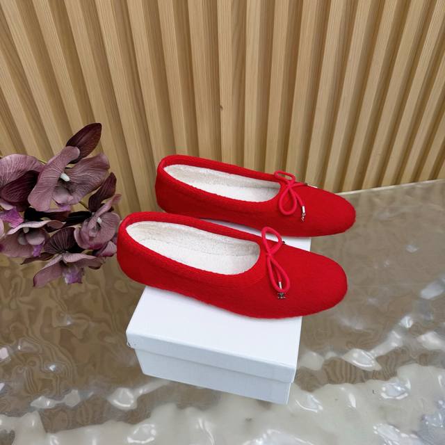 Celine Fall/Winter New Arrival Arc de Triomphe Metal Logo Wool Mary Jane Shoes H