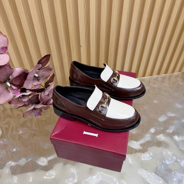 Gucci 2026 Spring/Summer Latest Hot-Selling Loafers, Horsebit Series These shoes